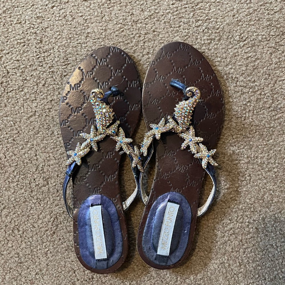 Sandal